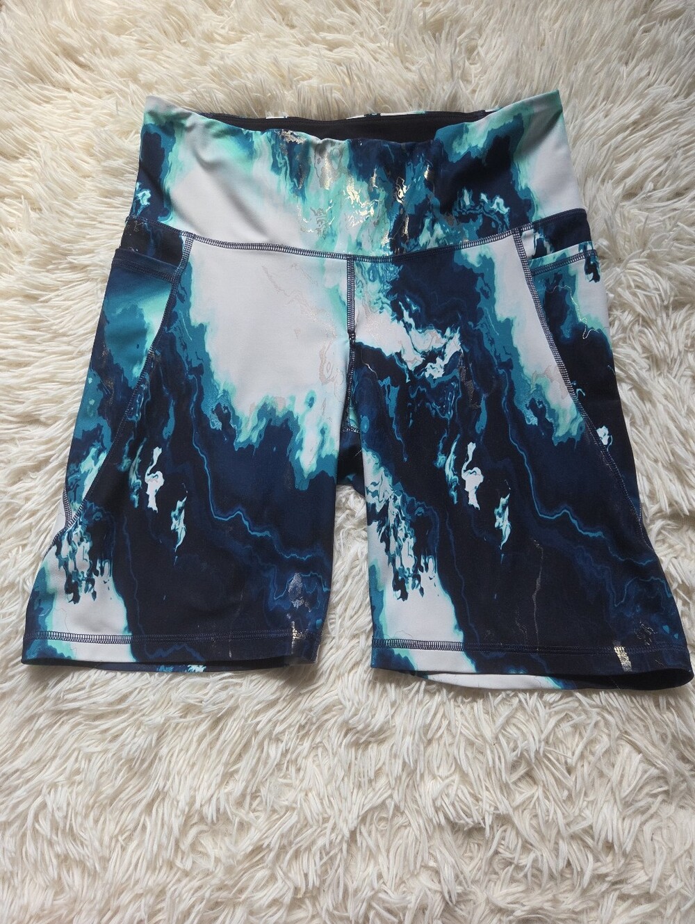 Old Navy Blue/White/Gold Marble Powersoft Bike Shorts 8" Inseam Size Womens L